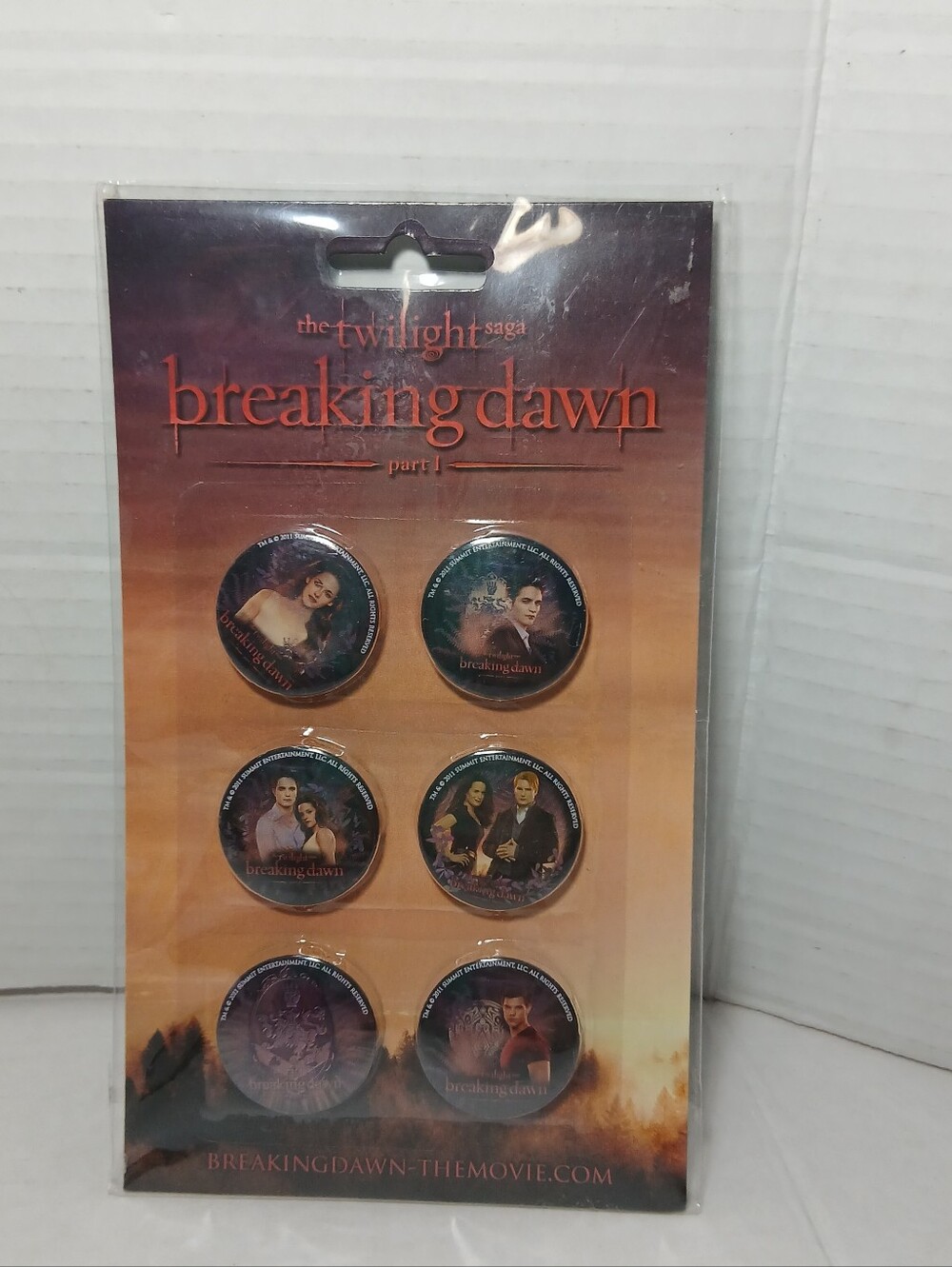 The Twilight Saga-Breaking Dawn Part 1 - Pin Set Buttons NECA NEW